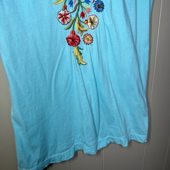 JWLA Johnny Was Embroidered Floral V Neck Slim Fit Top Tee M Medium - Picture 3 of 8